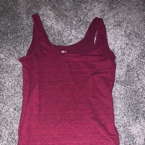 Burgundy fitted tank top